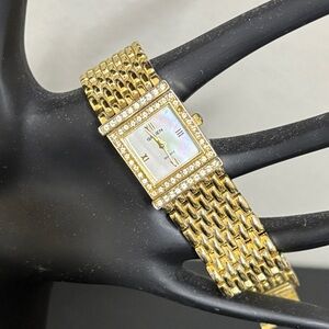 Gruen Reversible Mother of Pearl Working Vintage Flag USA Bracelet Watch​